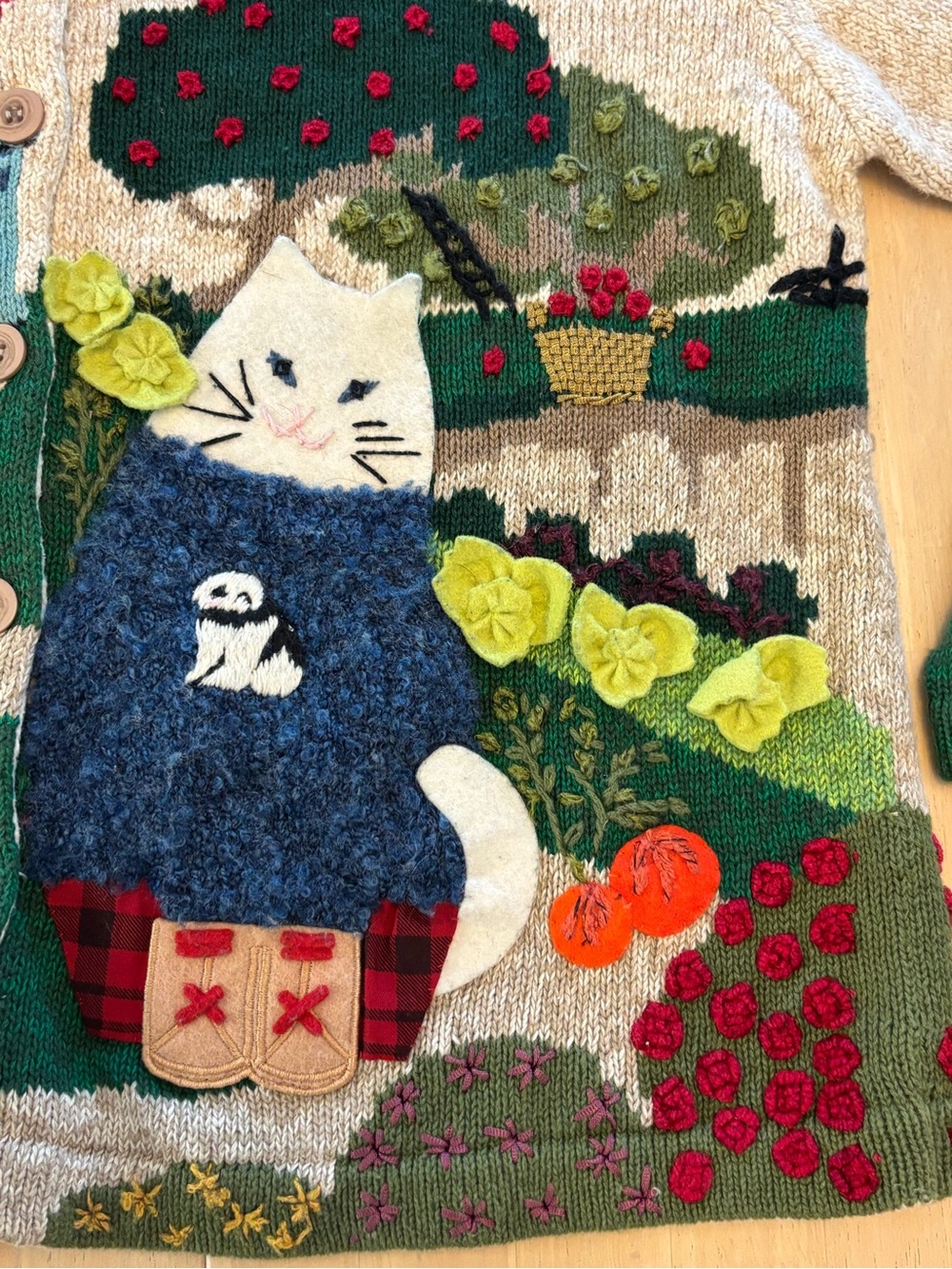Susan Bristol Vintage 1999 Cat In A Sweater on a Farm!! Fall Autumn Cardigan - Picture 2 of 15